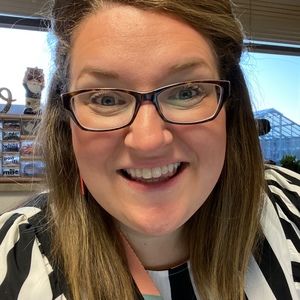 Meet your Posher, Ashley